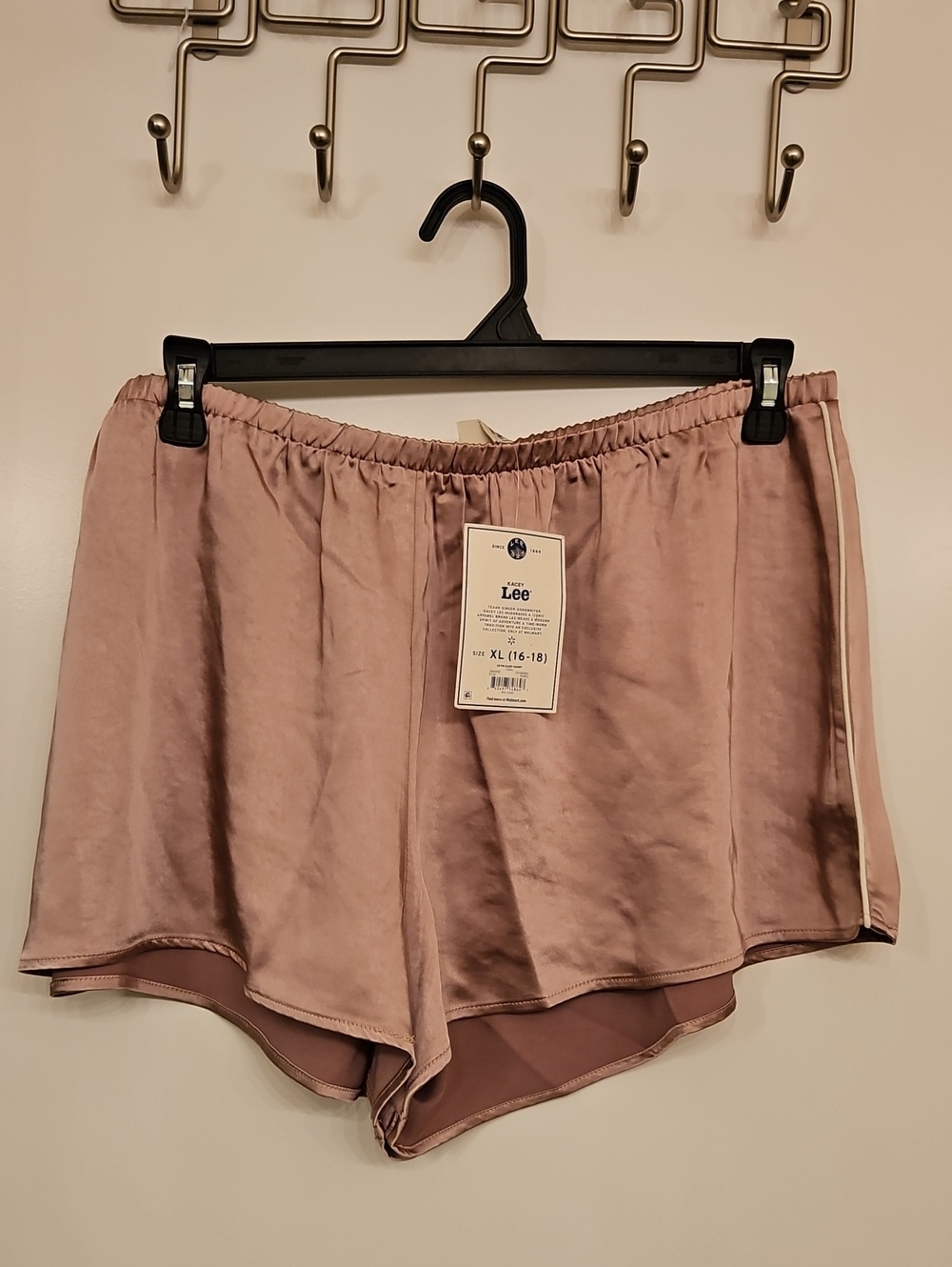 Kacey Lee Musgraves x Lee Satin Sleep Shorts Fawn Beige Womens XL 16-18 NWT